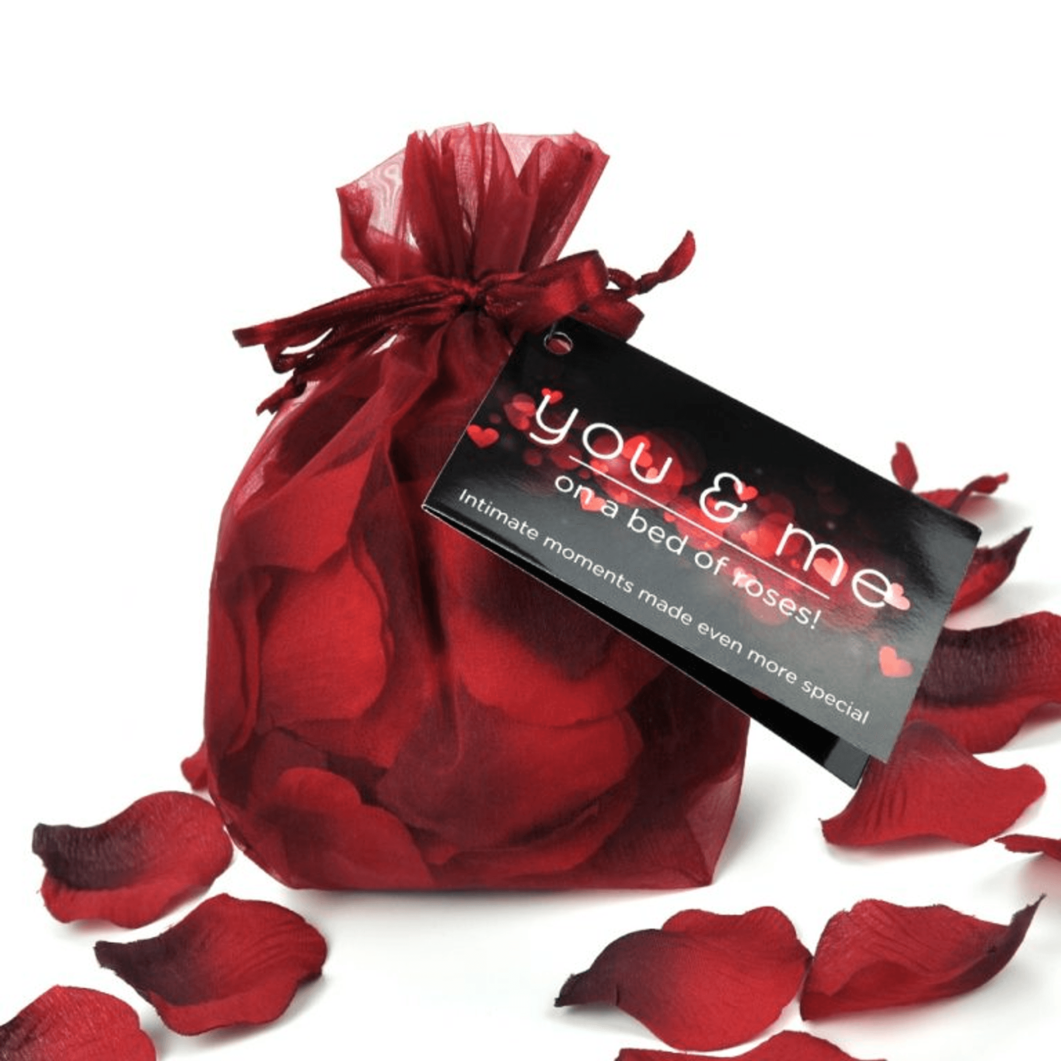 YOU & ME BED OF ROSES