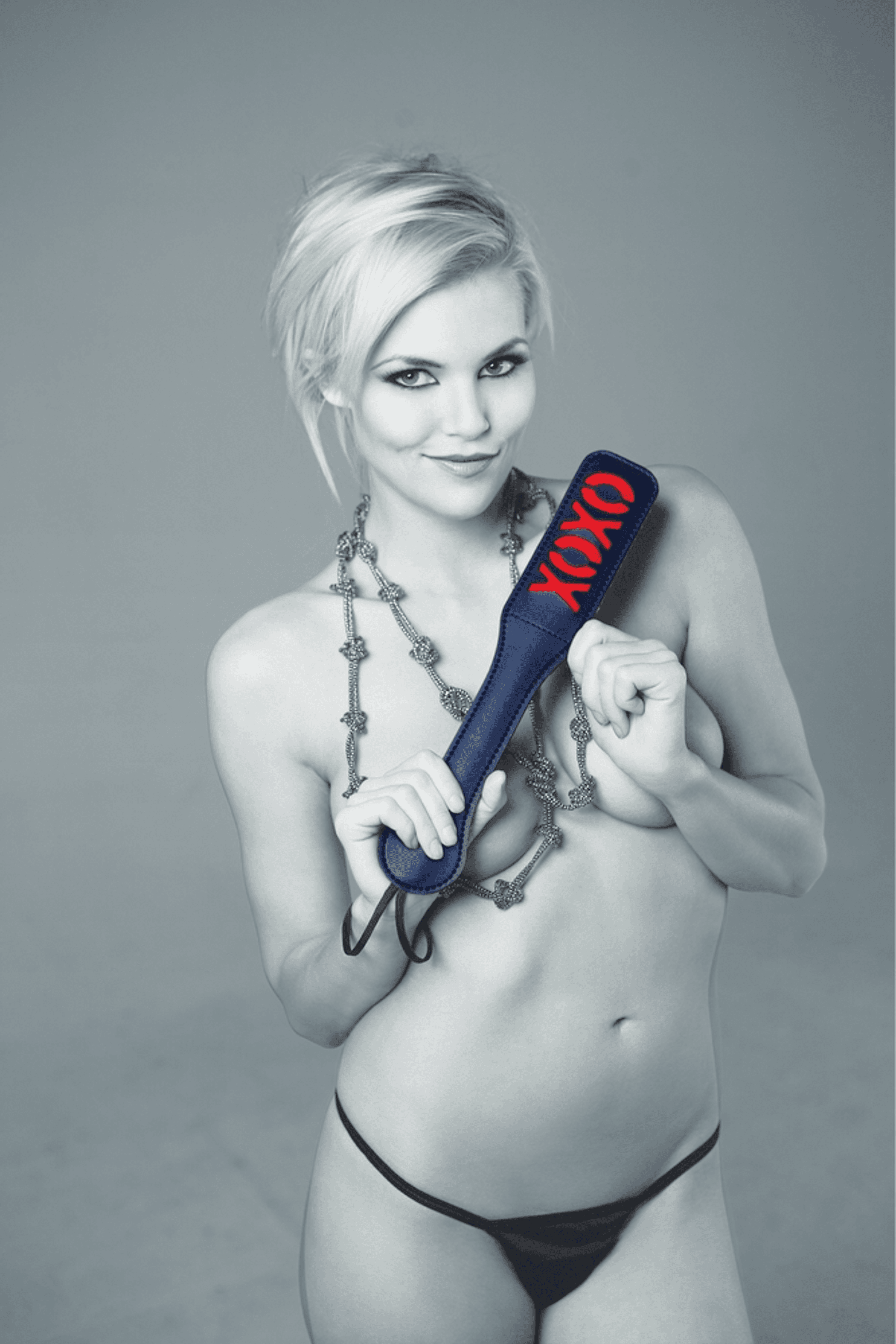 SEX & MISCHIEF XOXO PADDLE BLACK